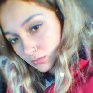 Meet your Posher, Daniela